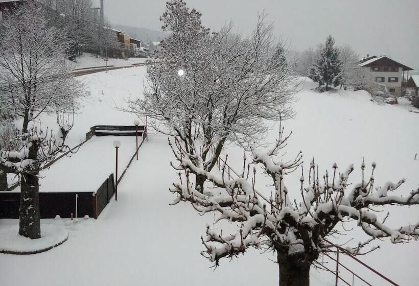 בית מלון כפרי Albergo Bucaneve