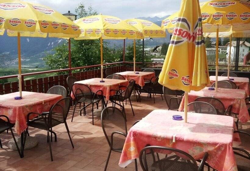 בית מלון כפרי Albergo Bucaneve