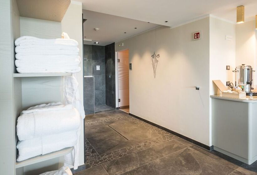 בית מלון כפרי Albergo Bucaneve