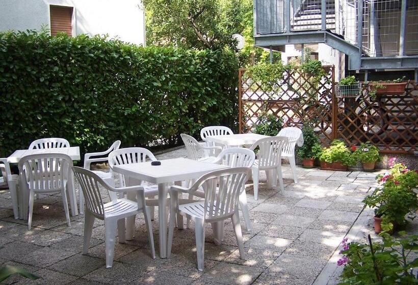 בית מלון כפרי Albergo Carancini