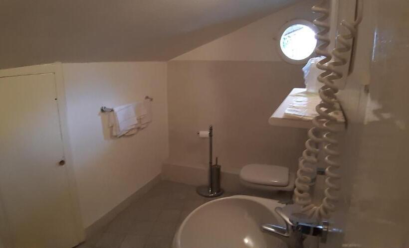 فندق Albergo Cioccarelli