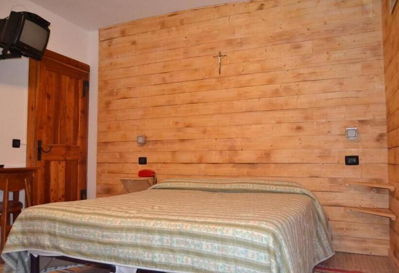 فندق Albergo Cioccarelli