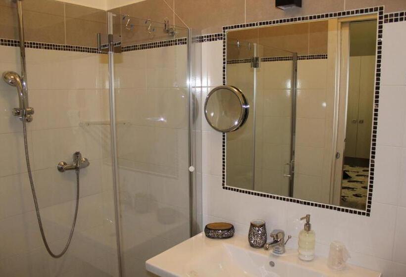 Отель Albergo Cristina