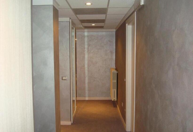 Отель Albergo Cristina