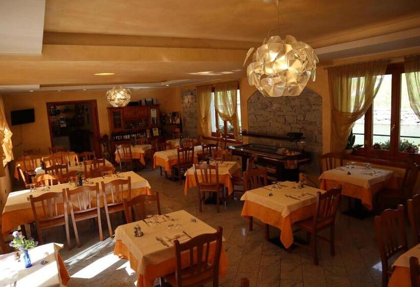 בית מלון כפרי Albergo Del Ponte