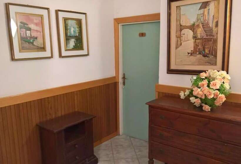 ホテル Albergo Golfo