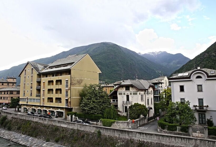 هتل Albergo Gusmeroli