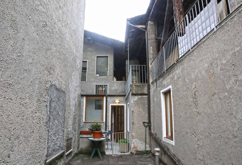 هتل Albergo Gusmeroli