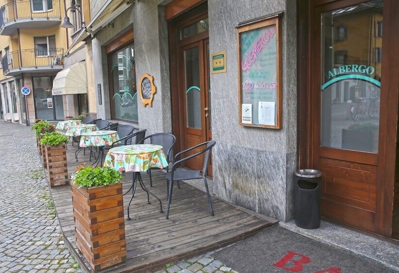 هتل Albergo Gusmeroli