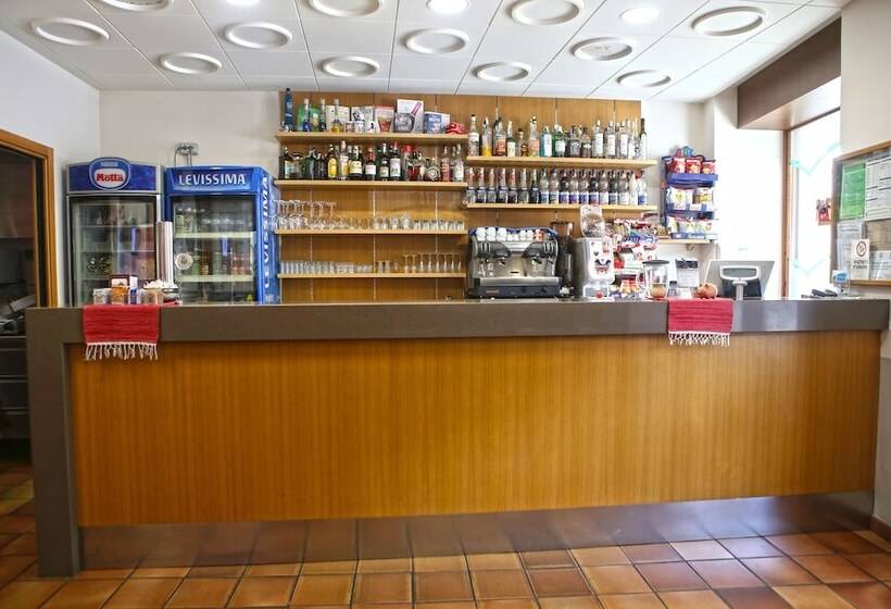 هتل Albergo Gusmeroli