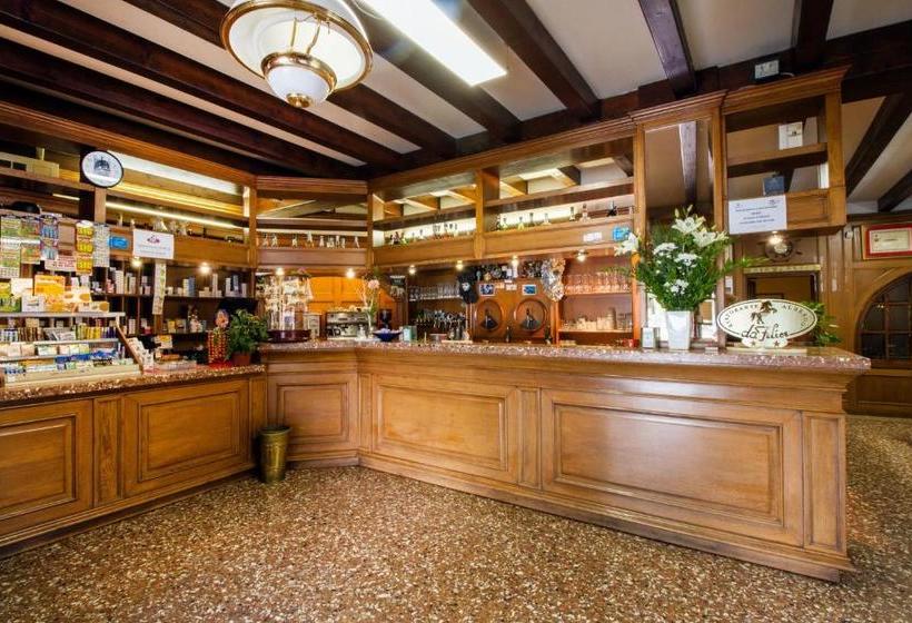 בית מלון כפרי Albergo Ristorante Da Felice