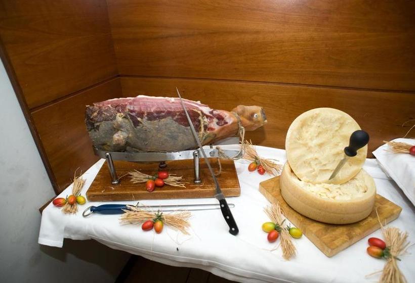 فندق Albergo Ristorante Il Terziere