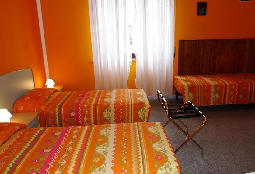 호텔 Albergo Simonati