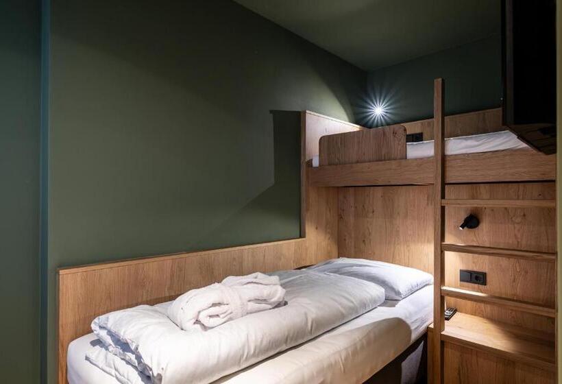 Отель Alpenroyal