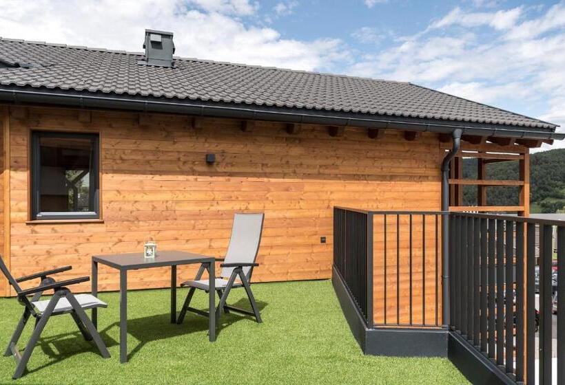 Отель Alpenroyal