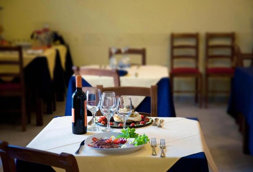 בית מלון כפרי Aquila