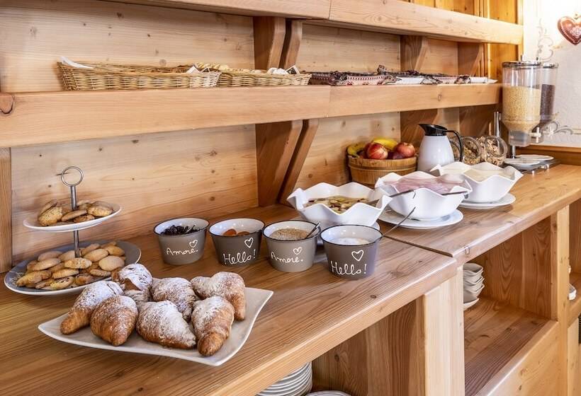 בית מלון כפרי Arcangelo 3 Stelle Superior