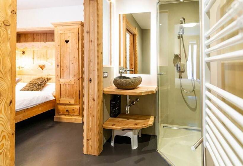 בית מלון כפרי Arcangelo 3 Stelle Superior