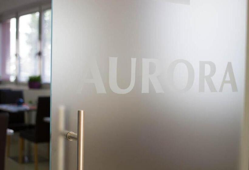 Отель Aurora