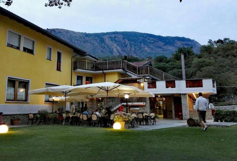 בית מלון כפרי Castello