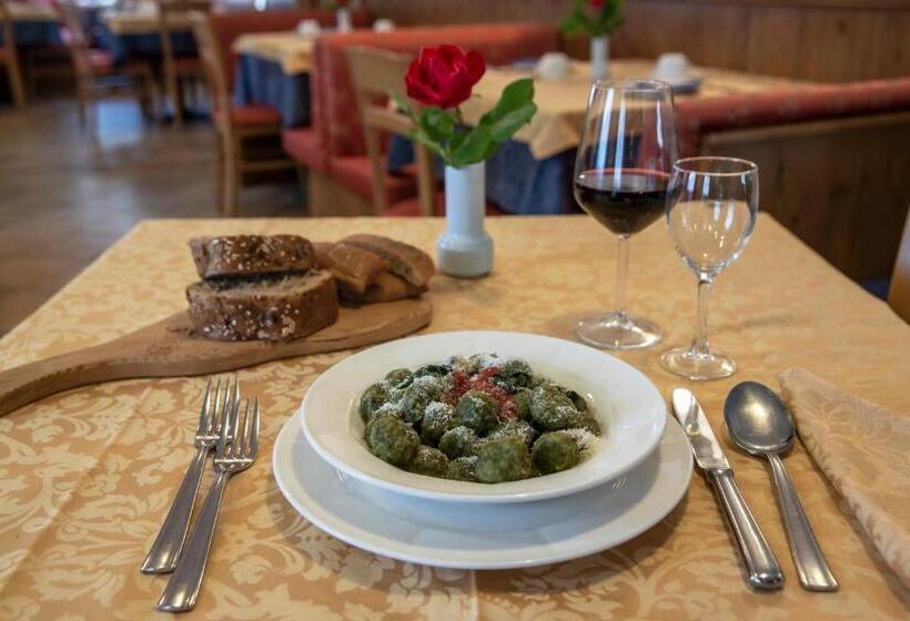 فندق Chalet Genziana