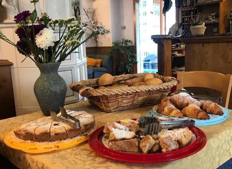 فندق Chalet Genziana