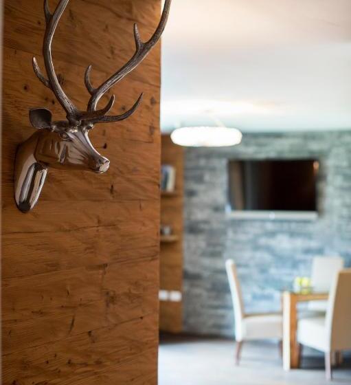 هتل Chalet S   Dolomites Design   Adults Recommended