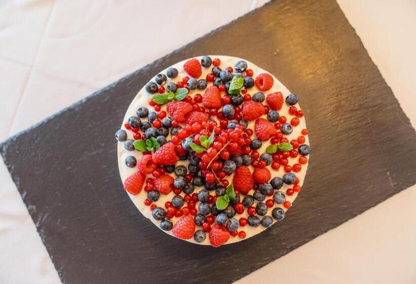 Отель Christoph