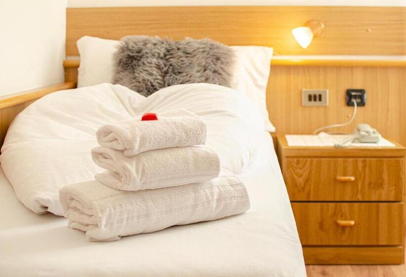 בית מלון כפרי Ciampian