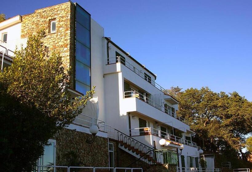 בית מלון כפרי Claudio