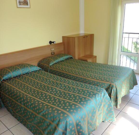 בית מלון כפרי Del Fiume