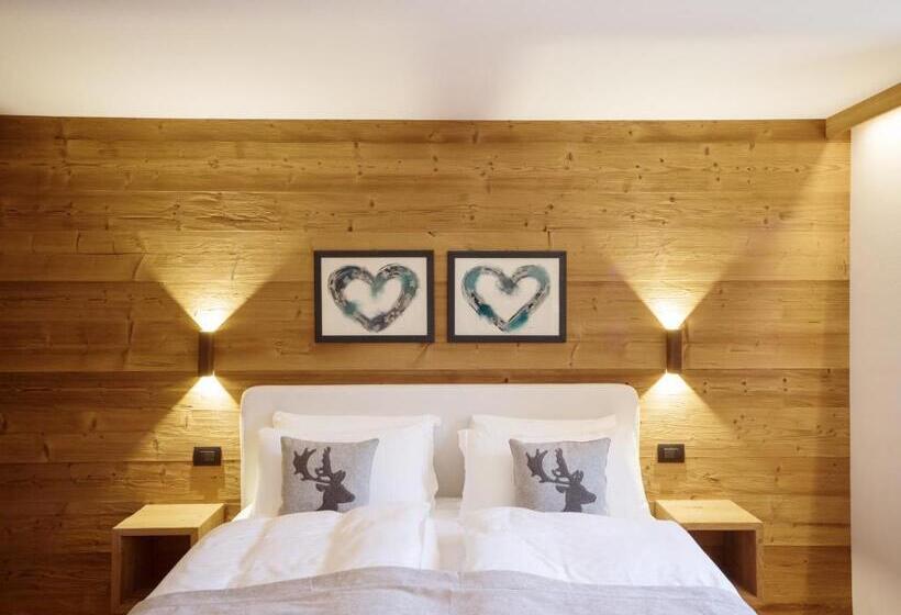 Отель Fiori Dolomites Experience