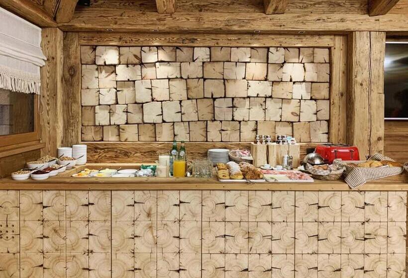 Отель Fiori Dolomites Experience