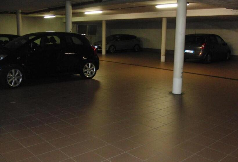 호텔 Garnì Gardena   Appartments