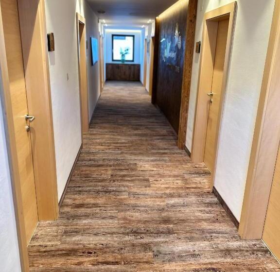 Отель Garnì Savoy