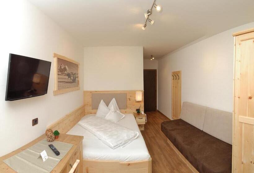 Отель Garnì Savoy