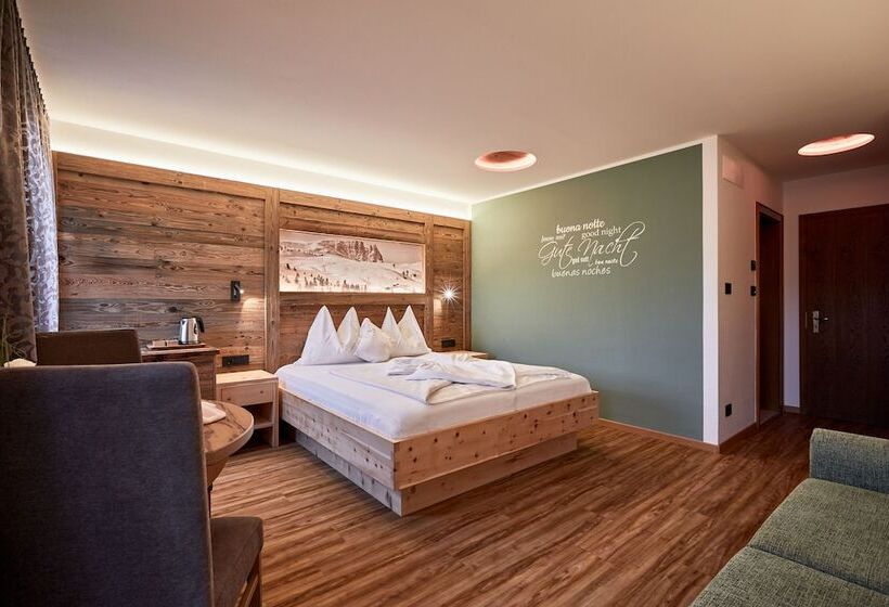 Отель Garnì Savoy