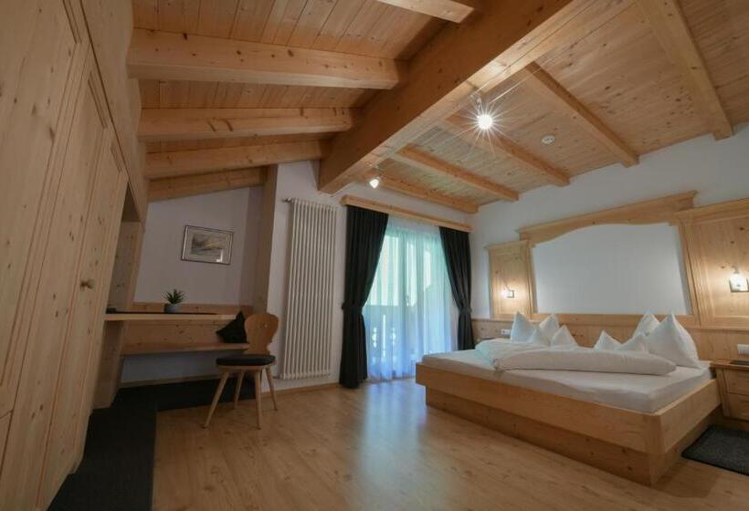 Отель Garni Sunela