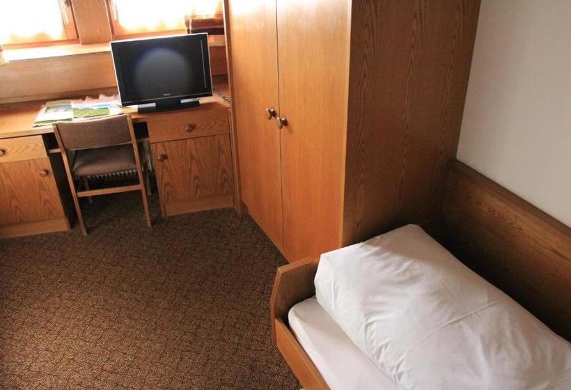 בית מלון כפרי B&b Gasthof Zur Linde