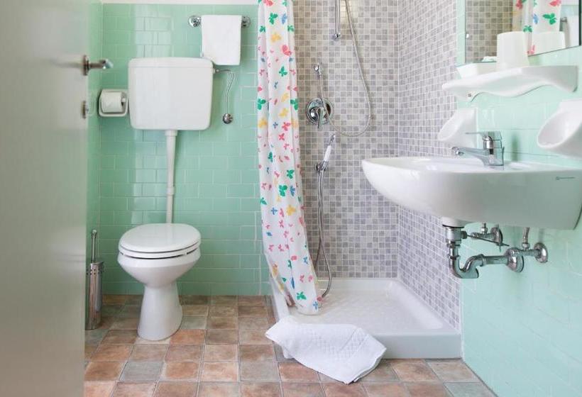 בית מלון כפרי Gloria