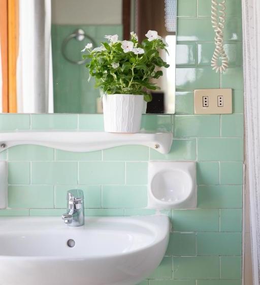 בית מלון כפרי Gloria