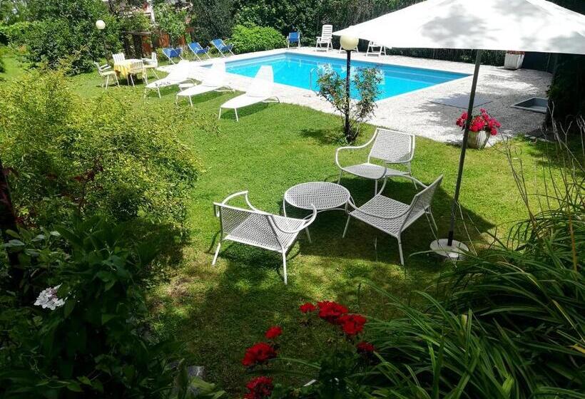 בית מלון כפרי Jarolim