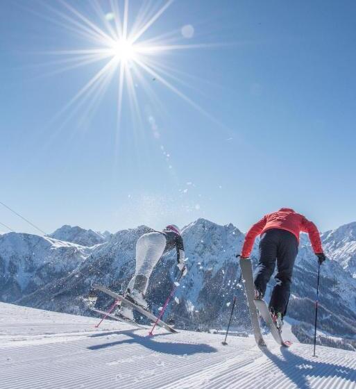 בית מלון כפרי Kristall