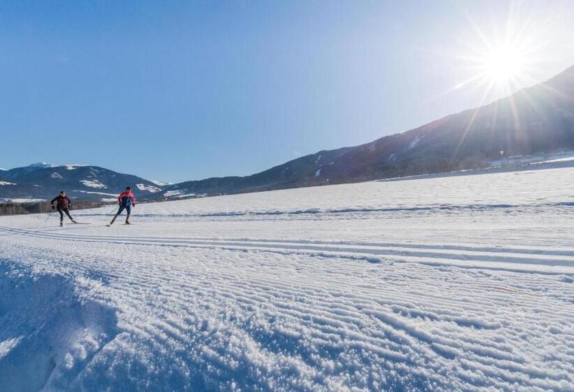 בית מלון כפרי Kristall