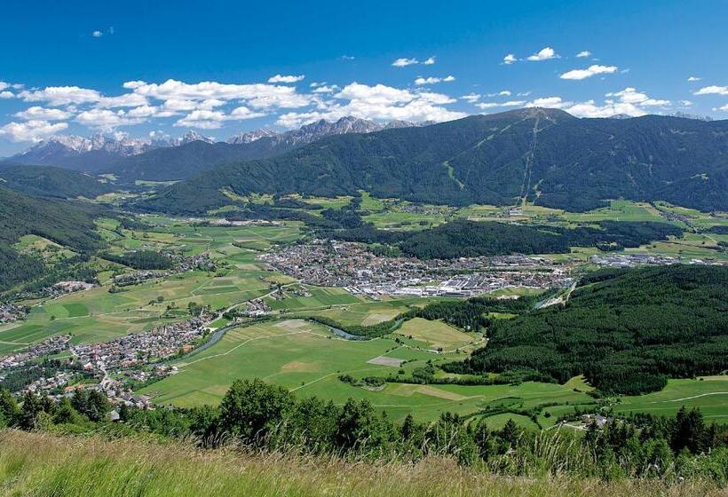 בית מלון כפרי Kristall