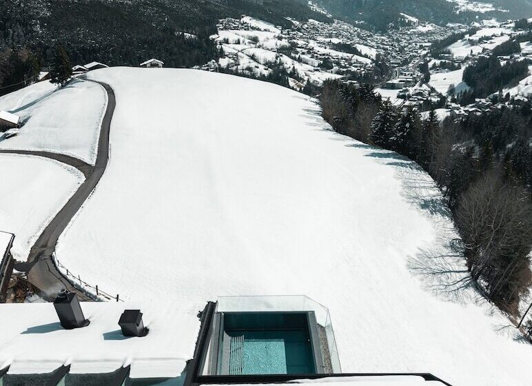 Отель La Cort My Dollhouse Adults Only