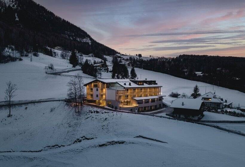 Отель La Cort My Dollhouse Adults Only