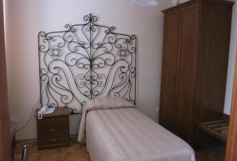 Отель Locanda Seggiovia