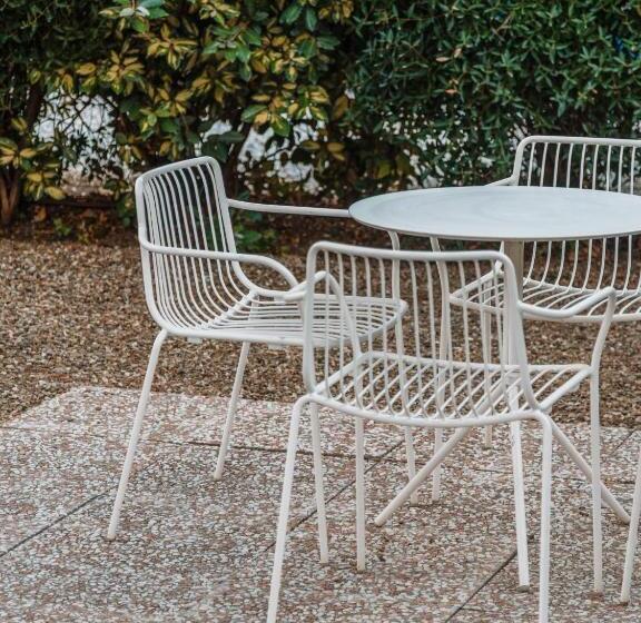 בית מלון כפרי Milton