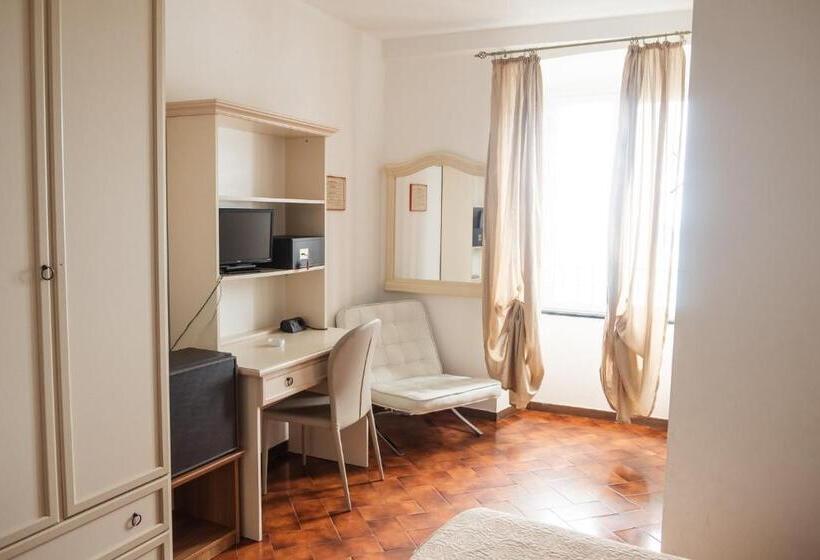 בית מלון כפרי Miramare